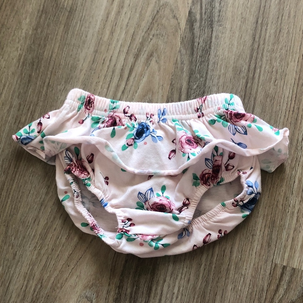 ❤️$1 Size 18 Months Pink Floral Bottoms